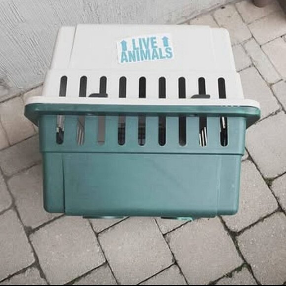 REMINGTON Medium Dog/Pet Crate- Kennel - Picture 8 of 10